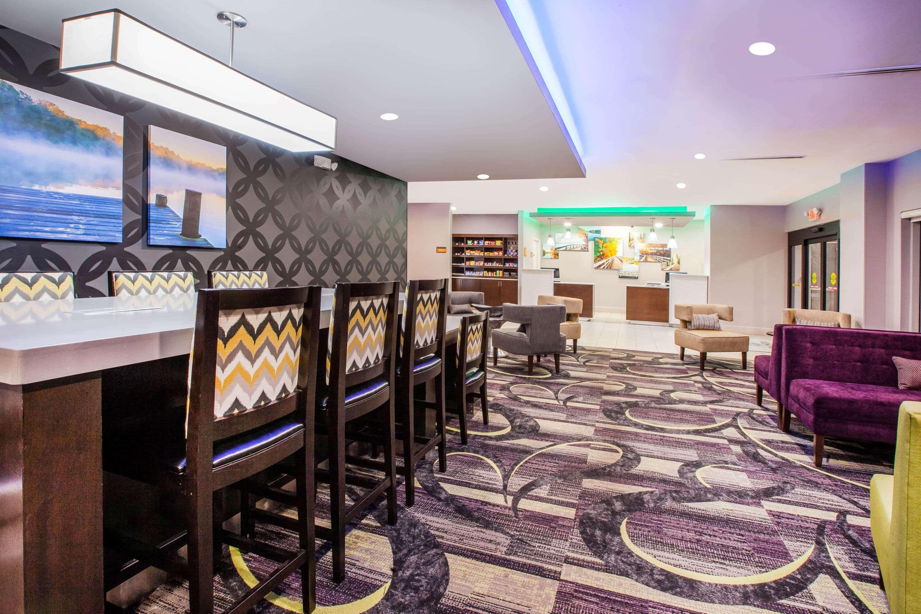 La Quinta Inn And Suites By Wyndham Elkhart Exteriér fotografie