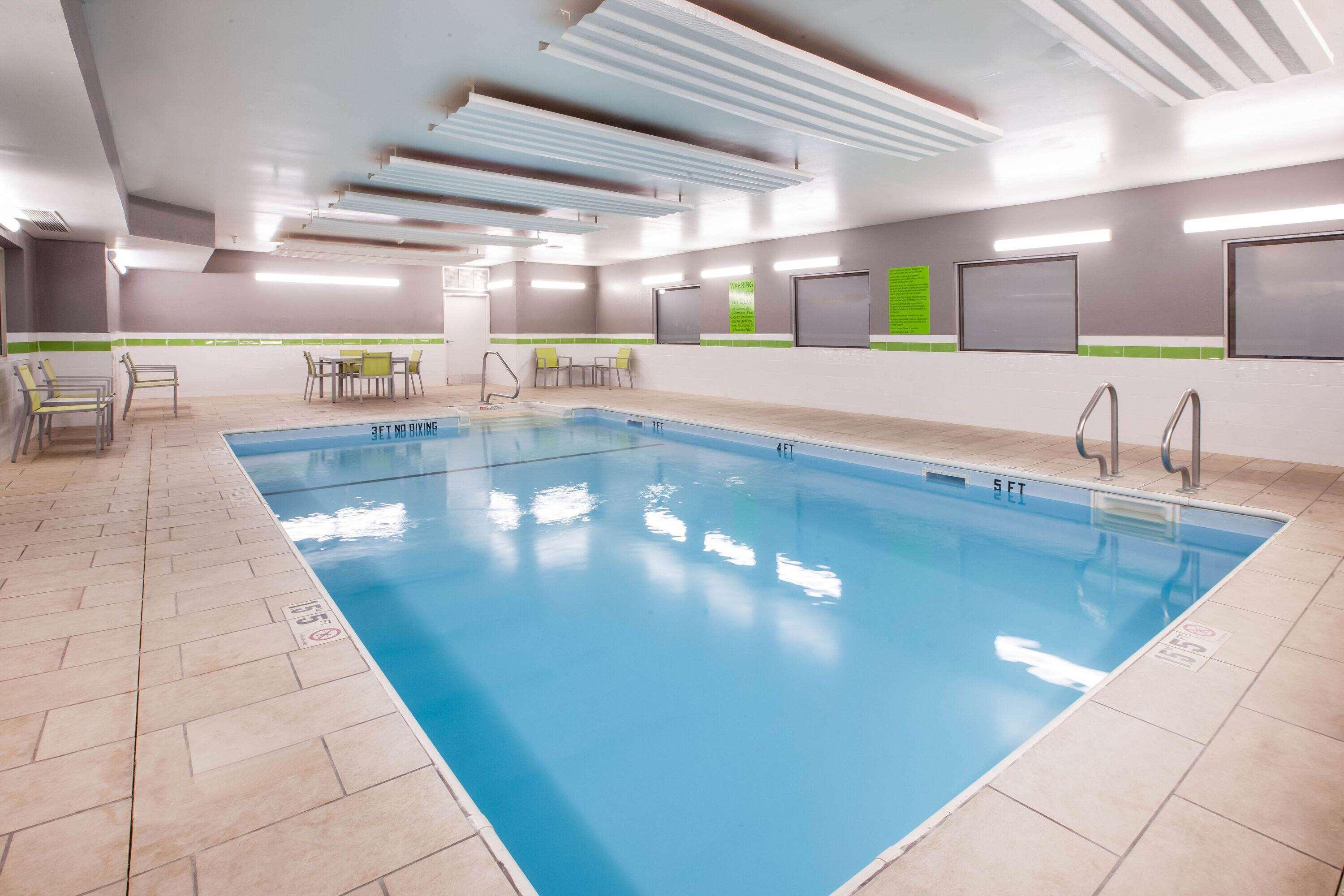 La Quinta Inn And Suites By Wyndham Elkhart Exteriér fotografie